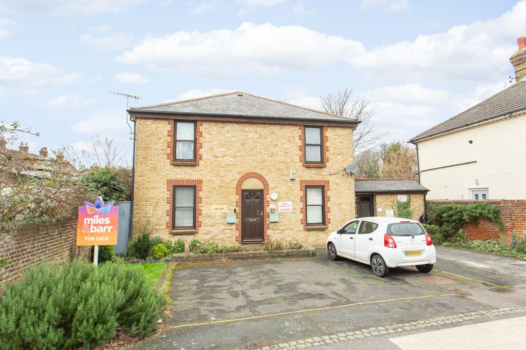 1 bed flat for saleOspringe Street, Faversham, Kent ME13