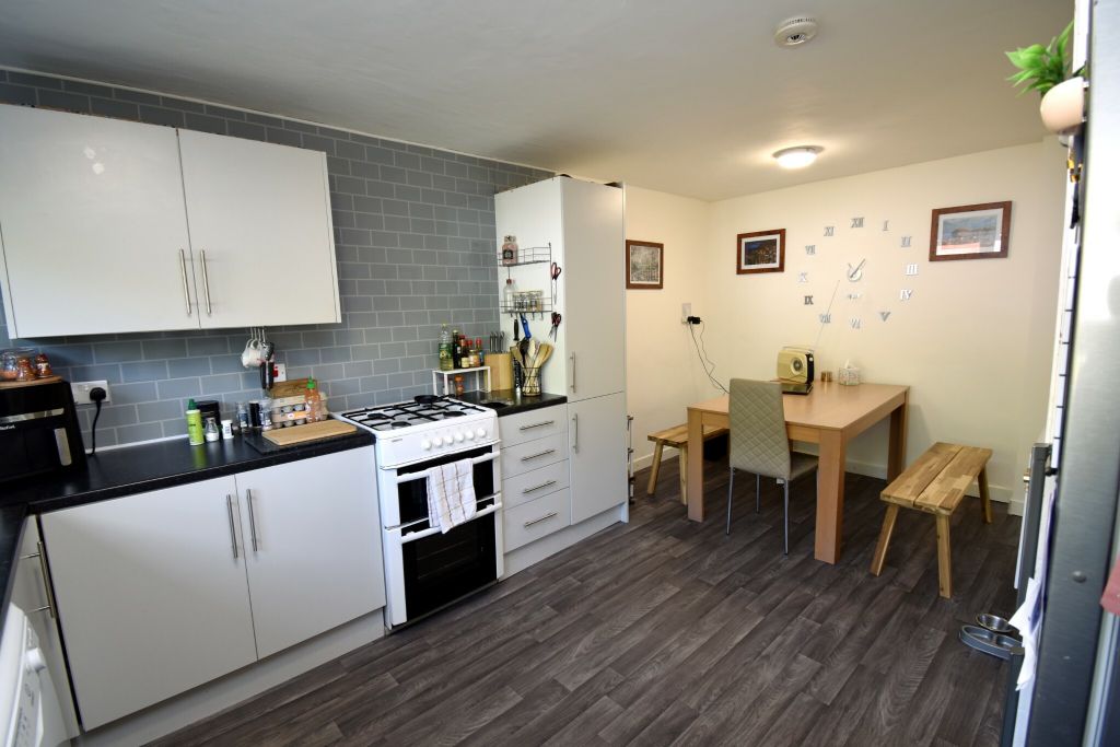 Additional image 11 of 4 bed terraced house for saleAuchmead Road, Greenock PA16