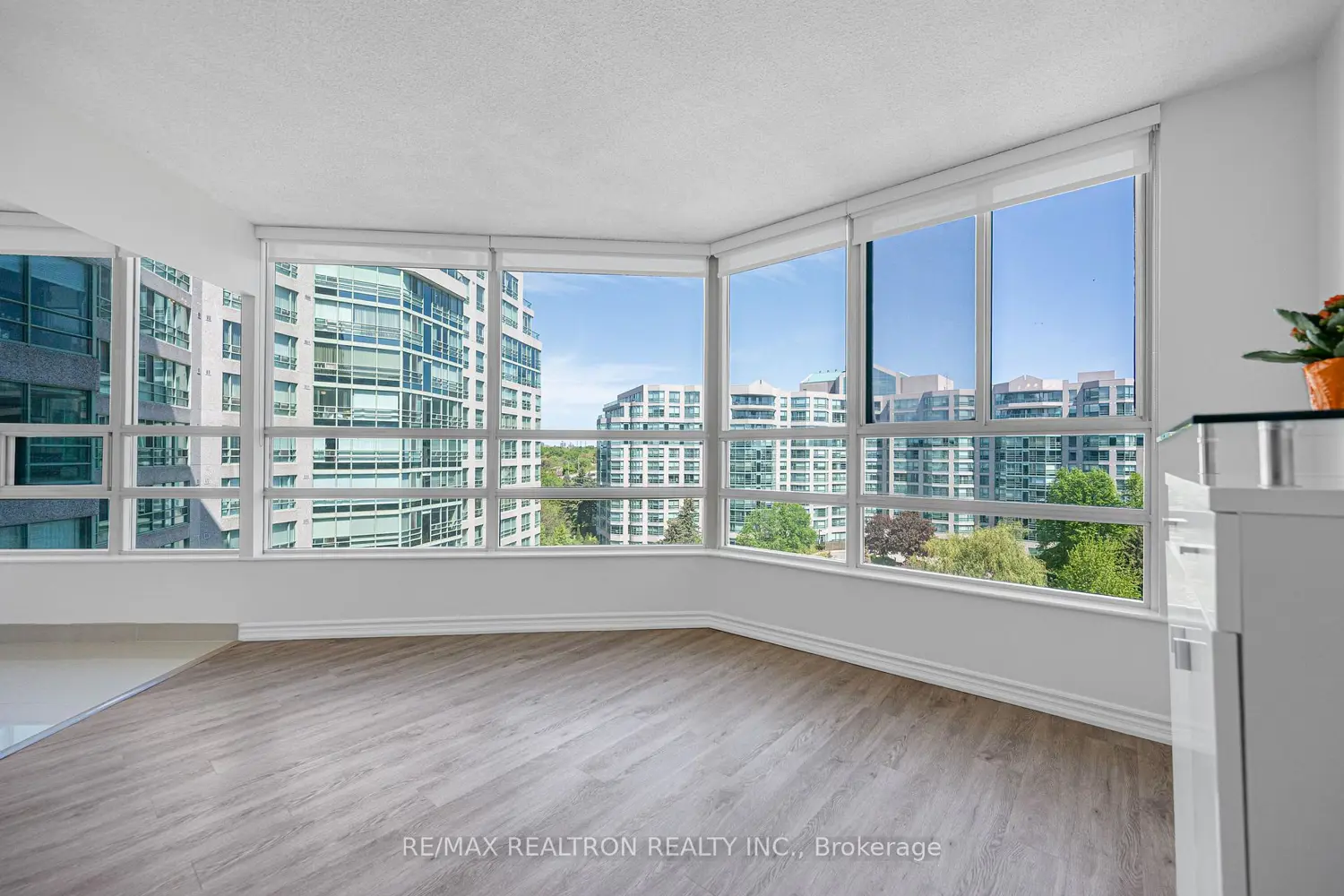 Additional image 8 of 7805 Bayview Avenue 910