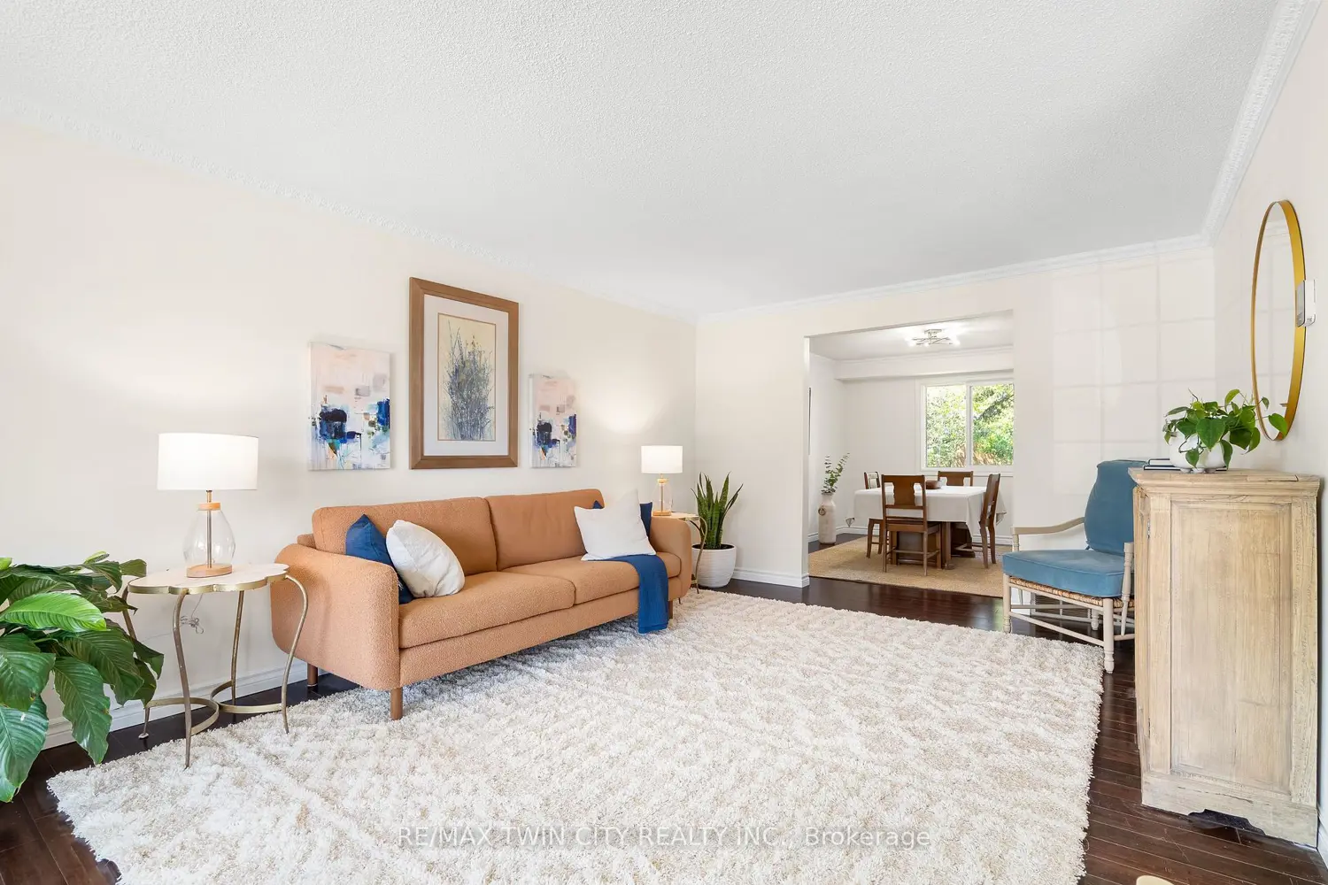 240 Grand River Boulevard photo 3