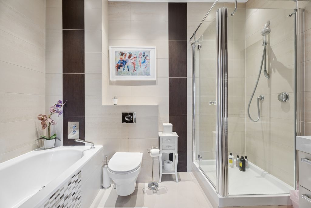 Additional image 21 of 7 bed detached house for saleCamp Road, Gerrards Cross SL9