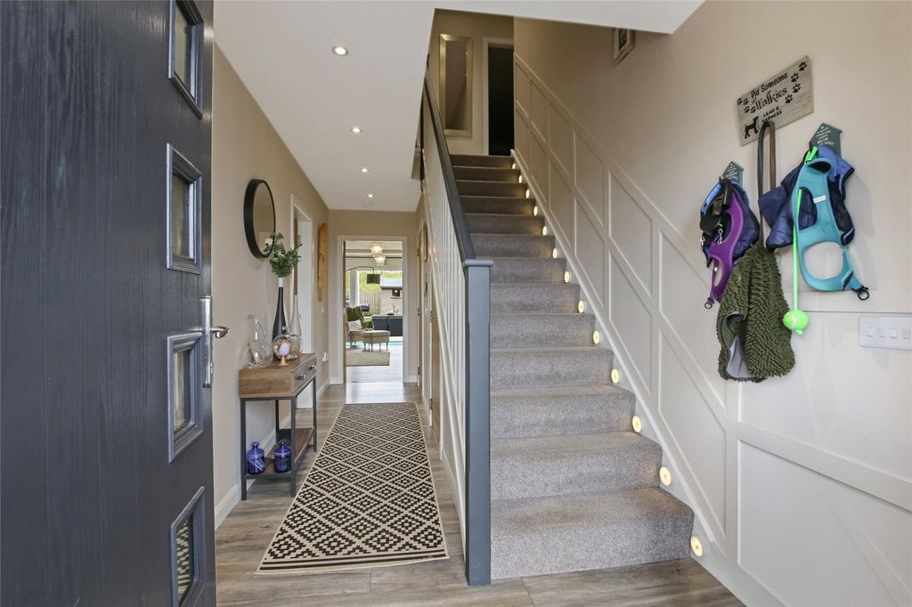 Additional image 2 of 4 bed detached house for saleMain Street, California, Falkirk, Stirlingshire FK1