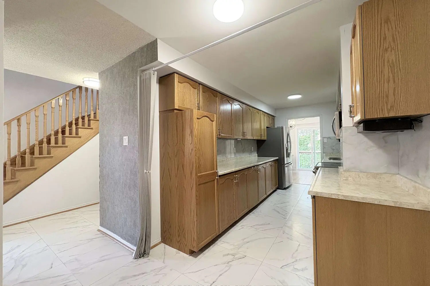745 Caradonna Crescent photo 3
