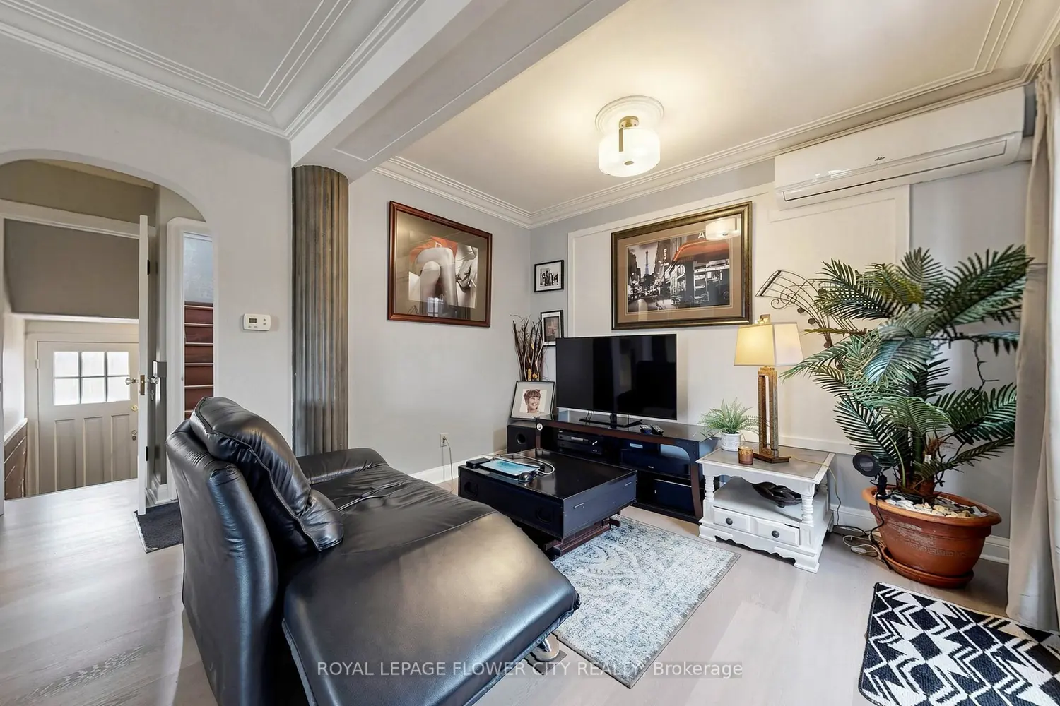 287 Courtland Avenue photo 4
