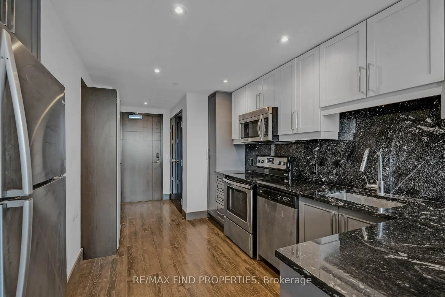 Additional image 8 of 330 Phillip Street 2709