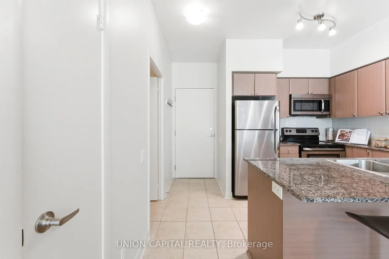 Additional image 4 of 525 Wilson Avenue 147