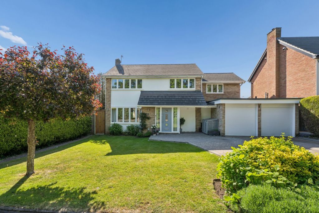 Additional image 24 of 4 bed detached house for saleMeadowcroft, Chalfont St. Peter, Gerrards Cross, Buckinghamshire SL9