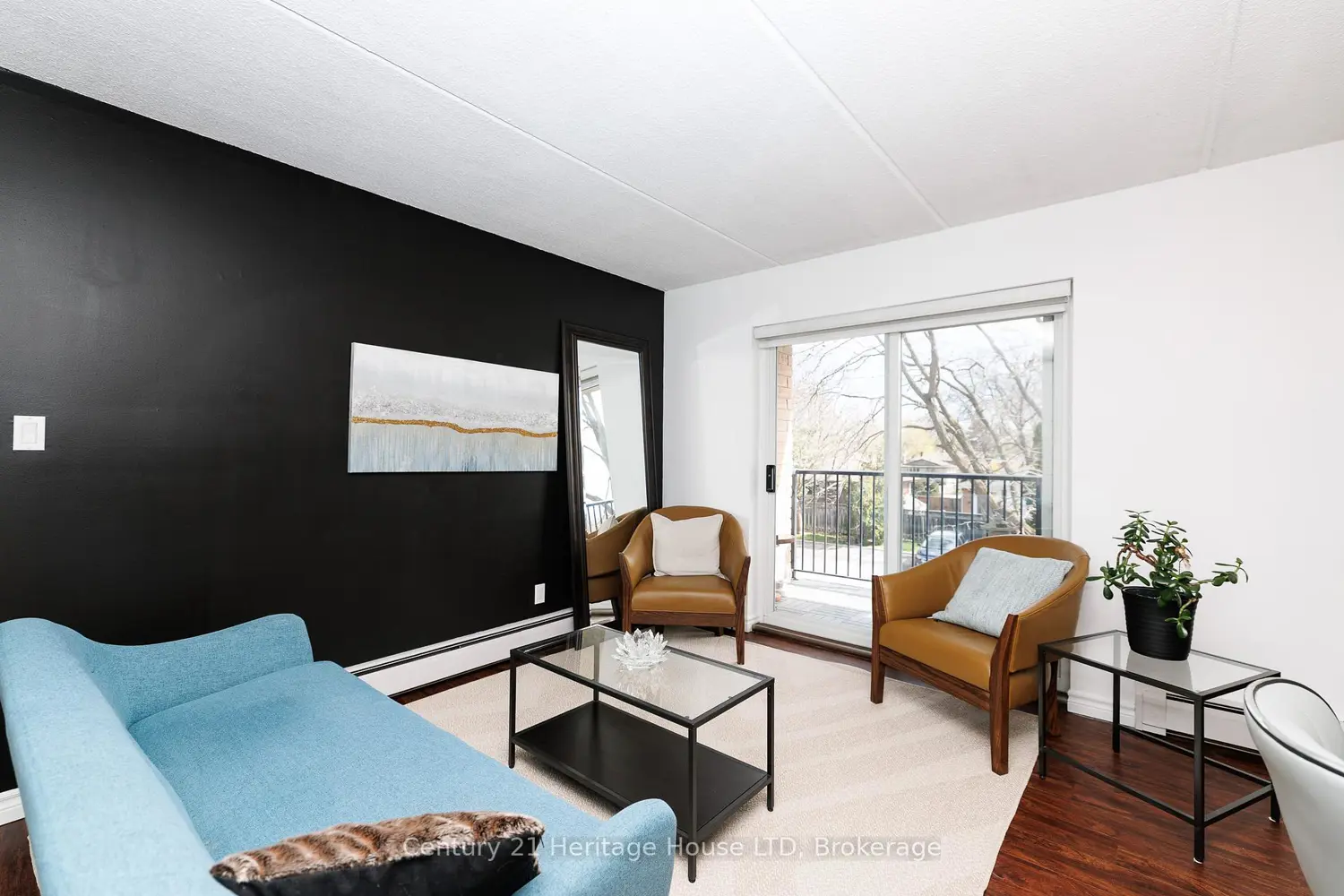 6 Westlake Lane 307 photo 4