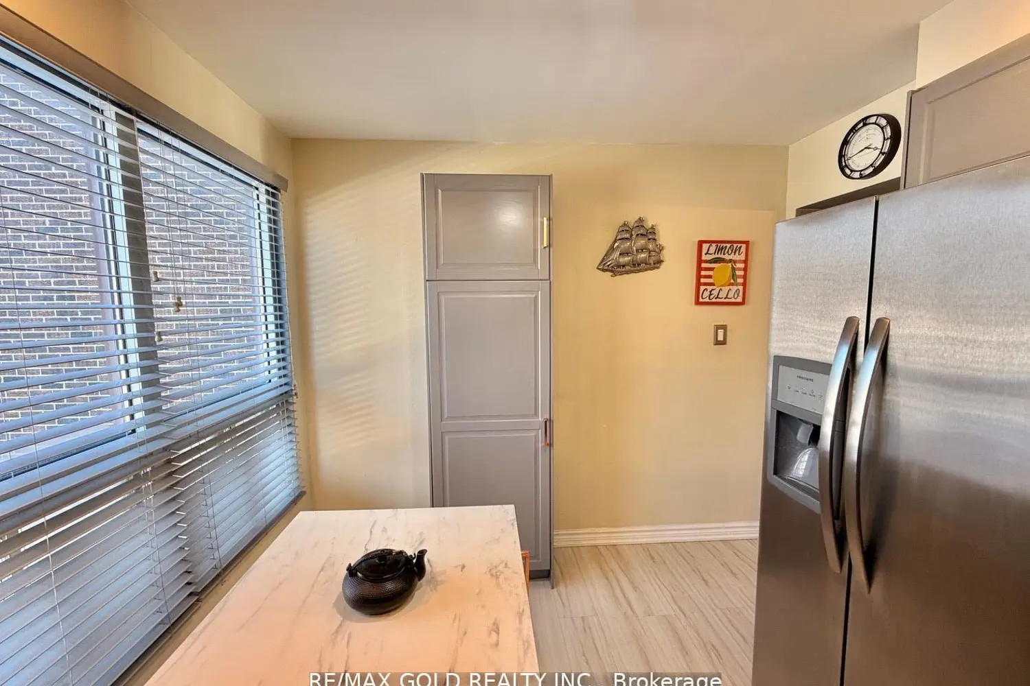 7707 Darcel Avenue 26 photo 3
