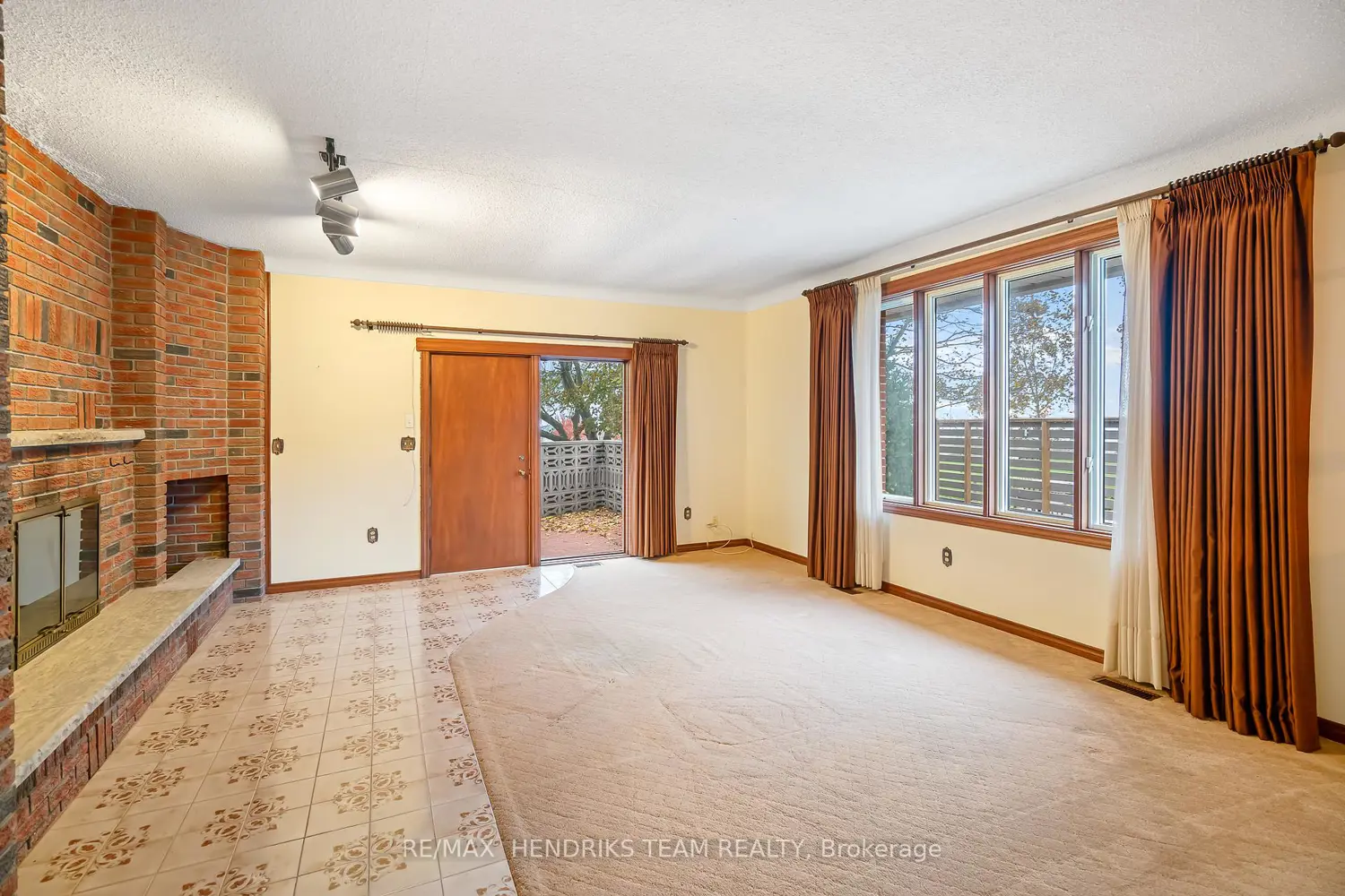 85 Westgate Park Drive photo 5