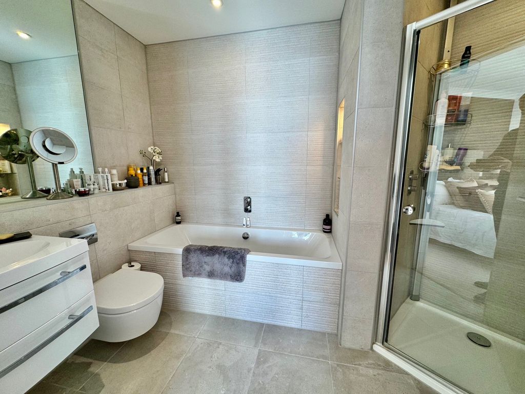Additional image 6 of 2 bed flat for salePierhead, Exmouth EX8