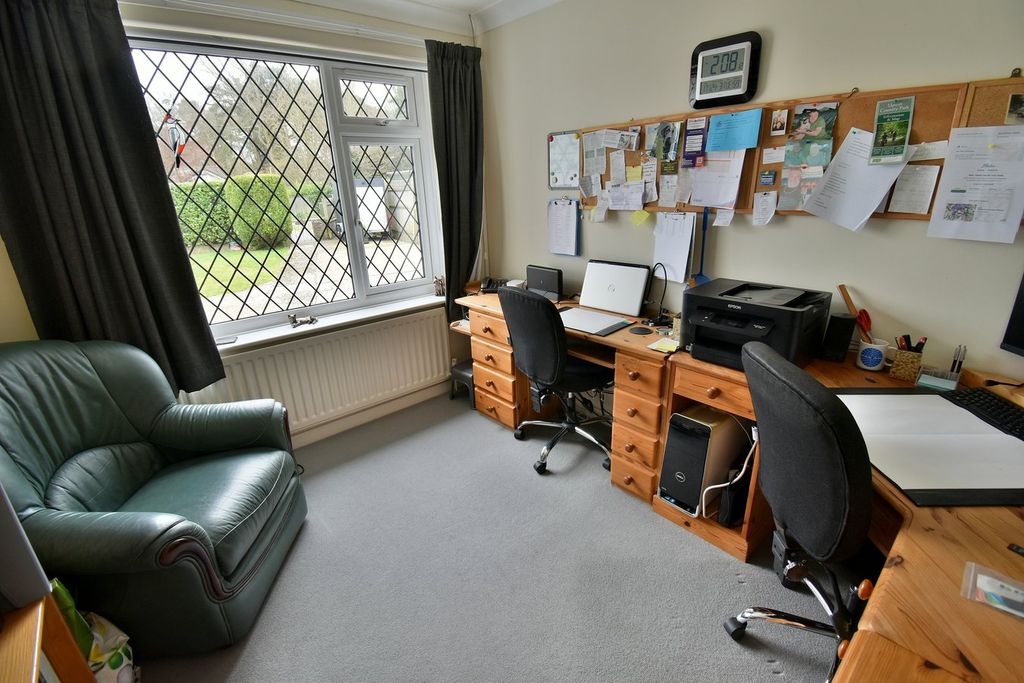 Additional image 8 of 4 bed detached bungalow for saleWimborne Road East, Ferndown BH22