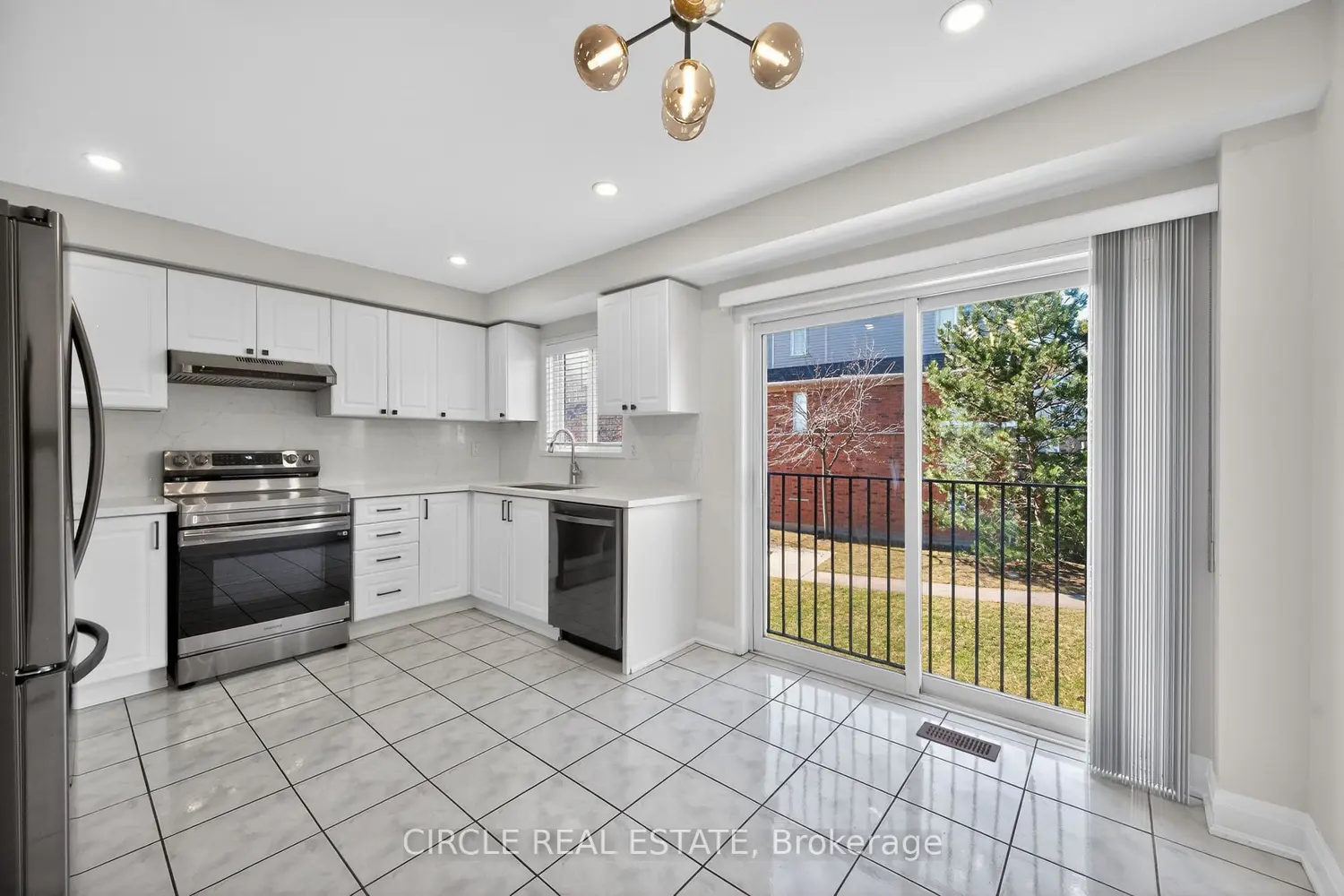 4950 Albina Way 4 photo 5