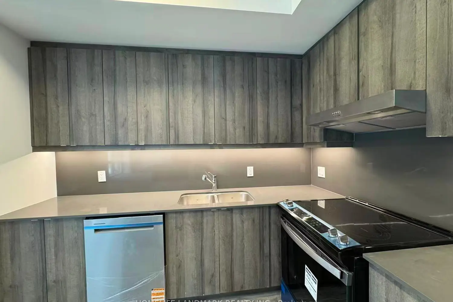 15 Kerns Lane photo 4