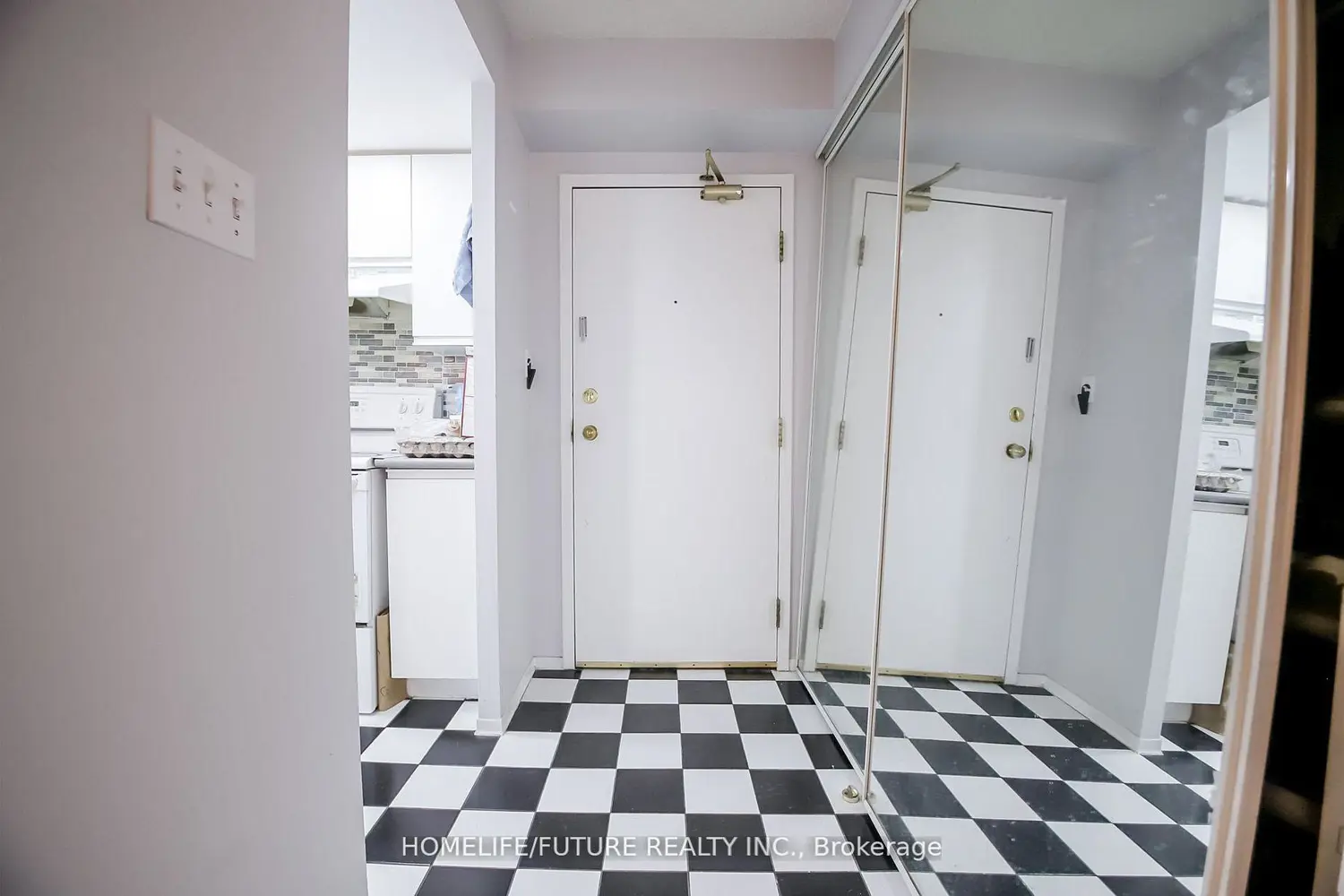 Additional image 6 of 2550 Lawrence Avenue 816
