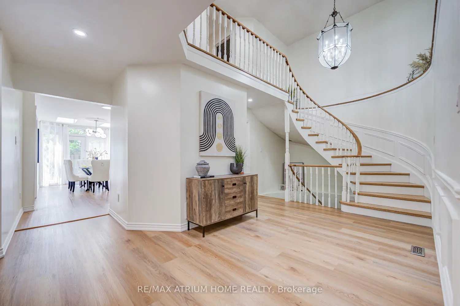 77 Rosedale Heights Drive photo 2