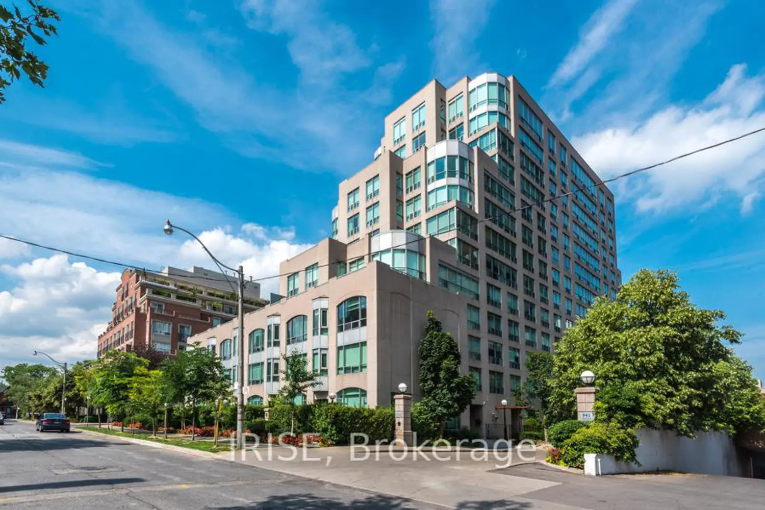 Additional image 9 of 942 Yonge Street 224