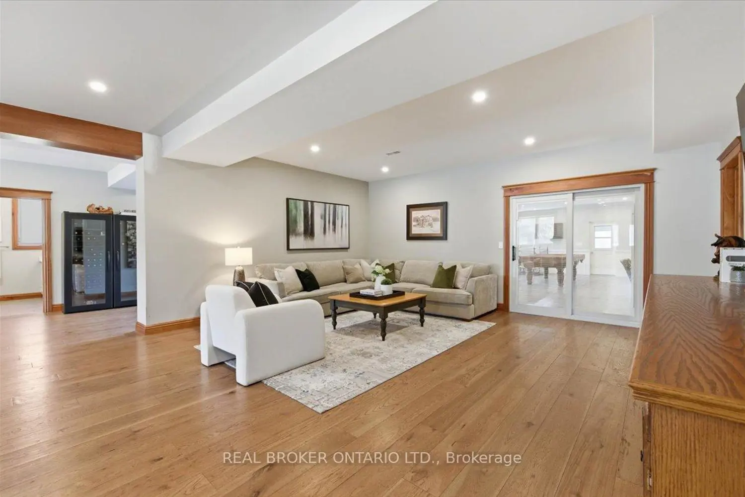 4589 Watson Road photo 5