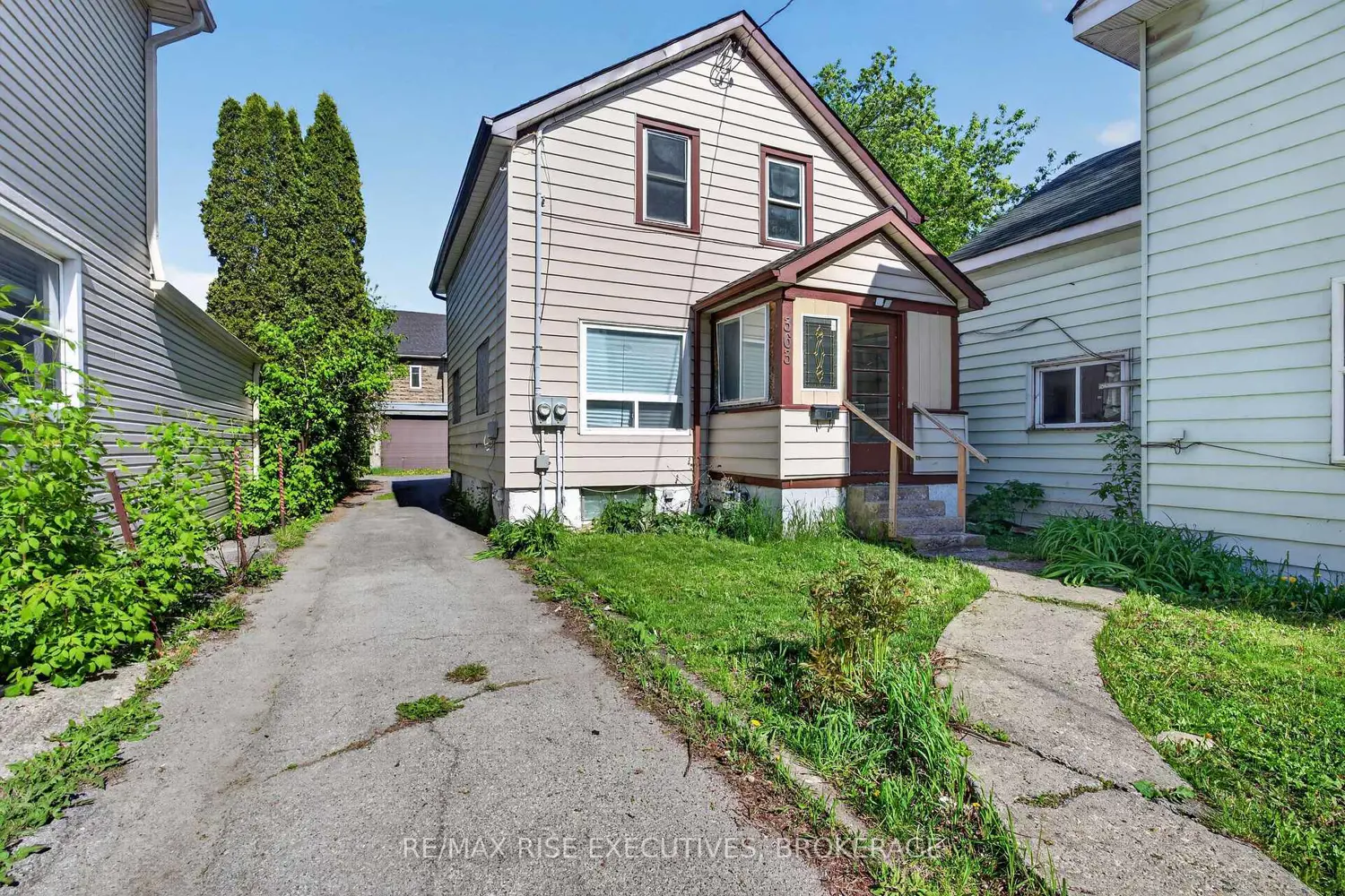 363 Alfred Street