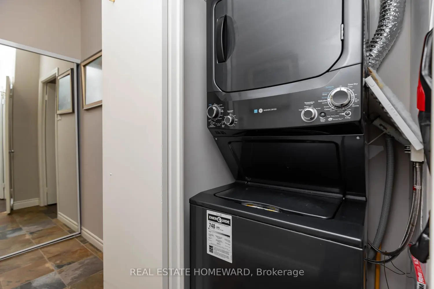 Additional image 11 of 600 Queens Quay 101
