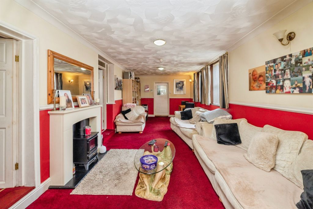 Additional image 5 of 10 bed terraced house for saleVictoria Road, Great Yarmouth NR30