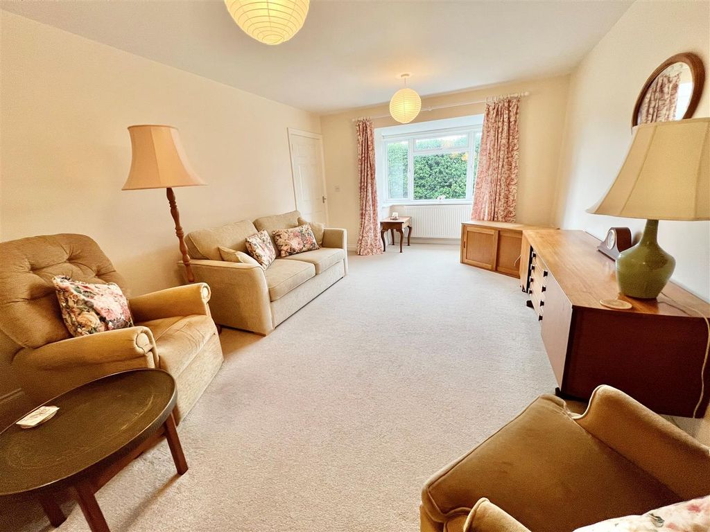 Additional image 5 of 4 bed detached house for saleFreshwater, Isle Of Wight PO40