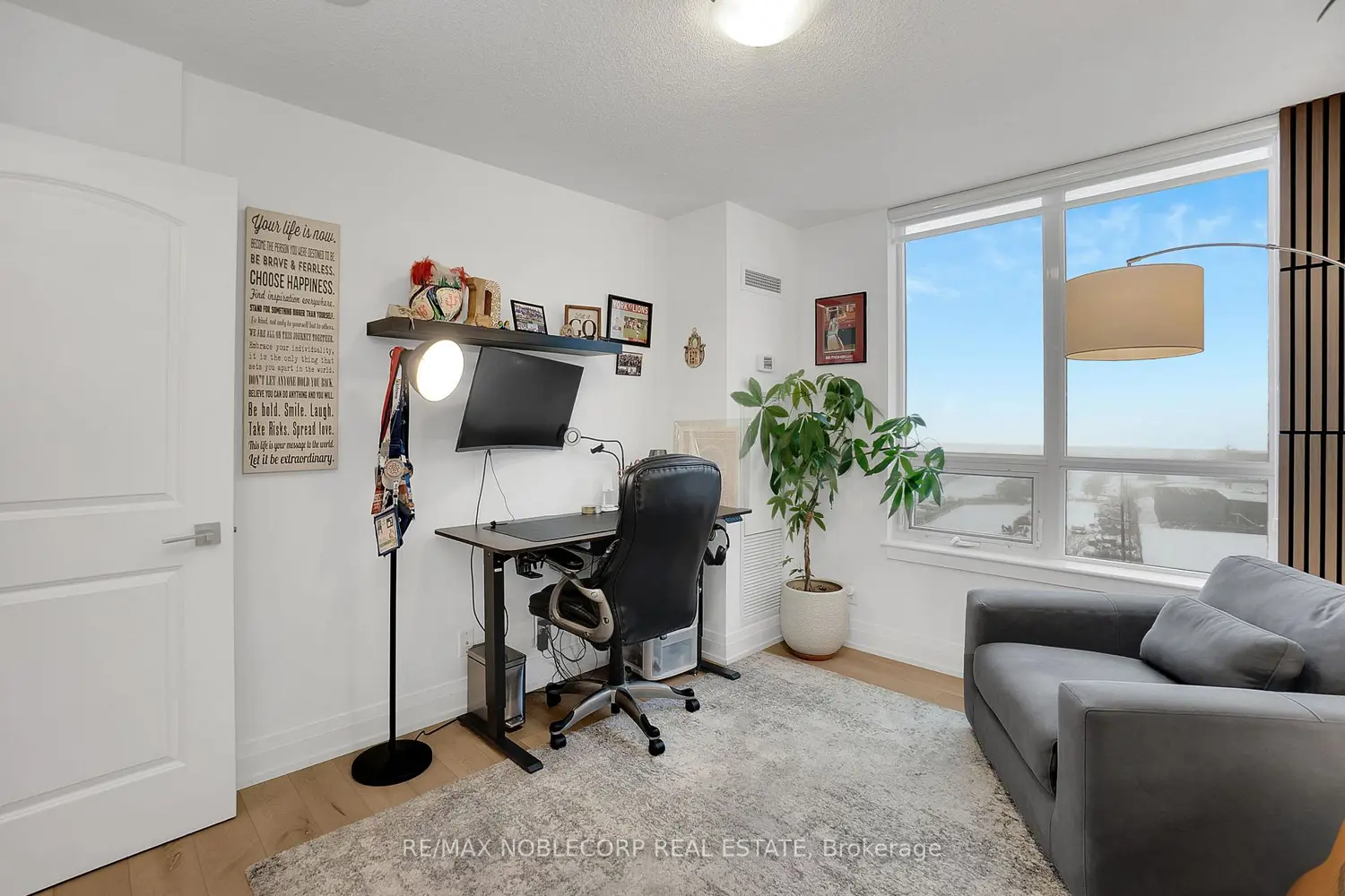 Additional image 18 of 1060 Sheppard Avenue 917
