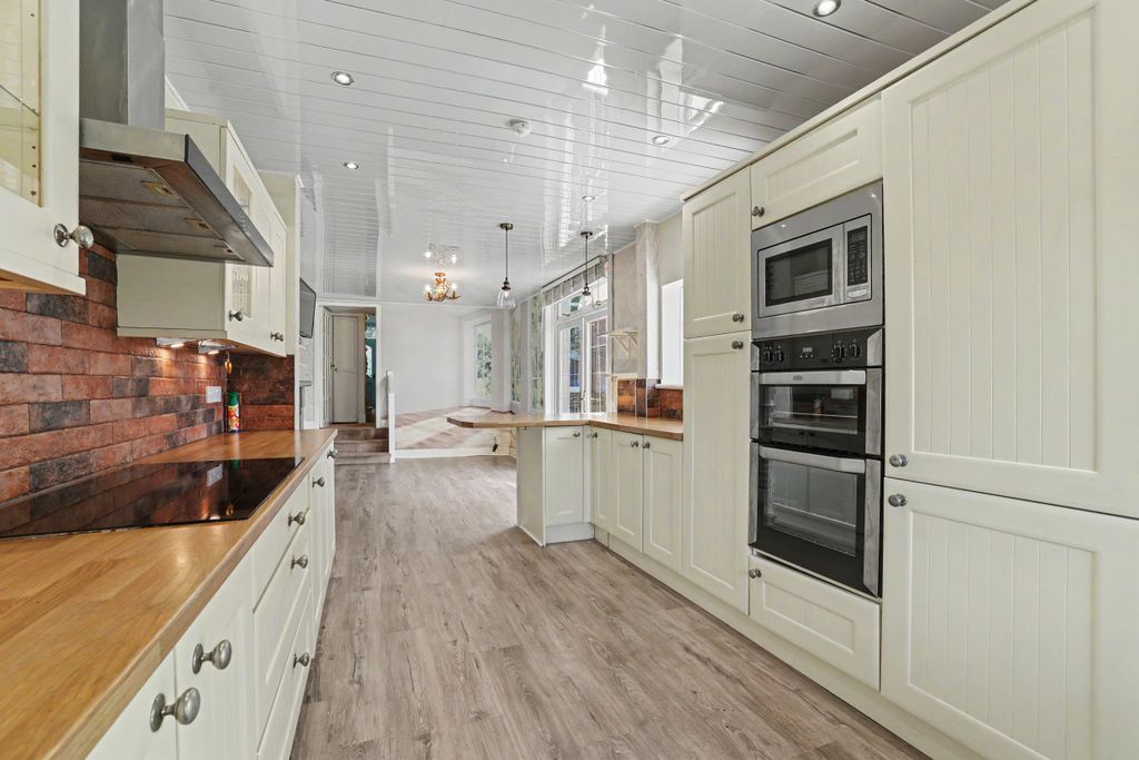 Additional image 10 of 3 bed semi-detached house for saleAbbots Road, Grangemouth FK3