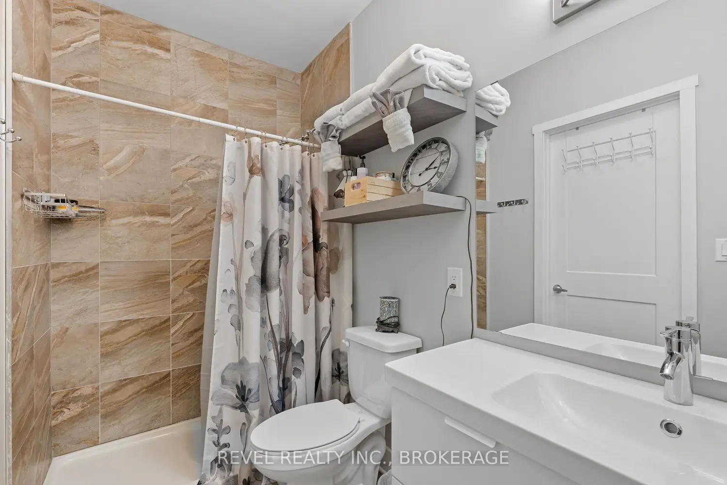 Additional image 10 of 130 Water Street 14