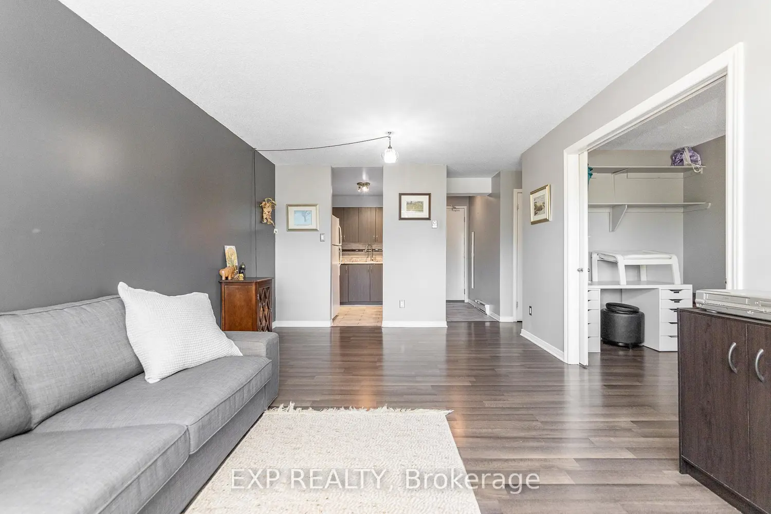 1490 Heron Road 305 photo 5