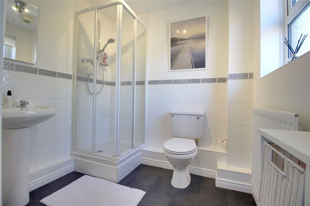 Additional image 2 of 2 bed flat for saleKingsley Square, Fleet, Hampshire GU51