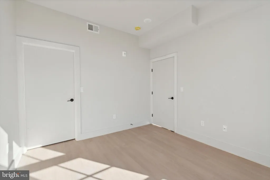 Additional image 2 of 5521 Wayne Avenue Unit 502, Philadelphia, PA 19144