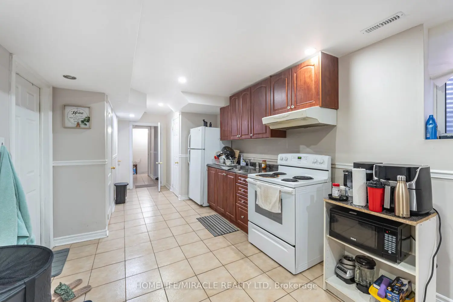 Additional image 17 of 8 Twin Pines Crescent