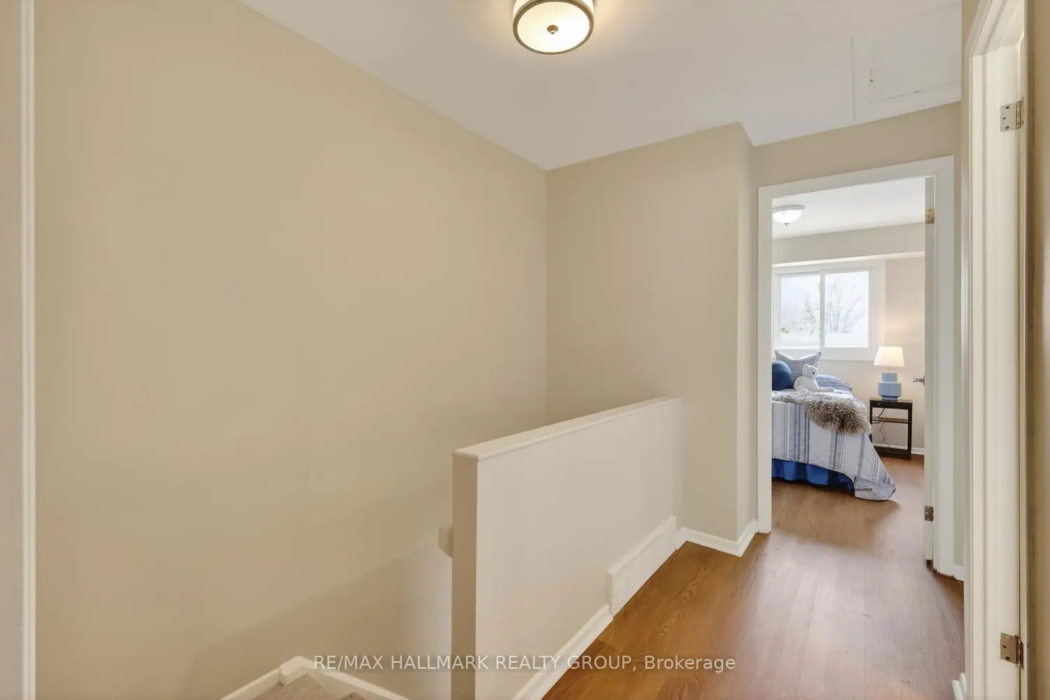 1458 Lassiter Terrace photo 2