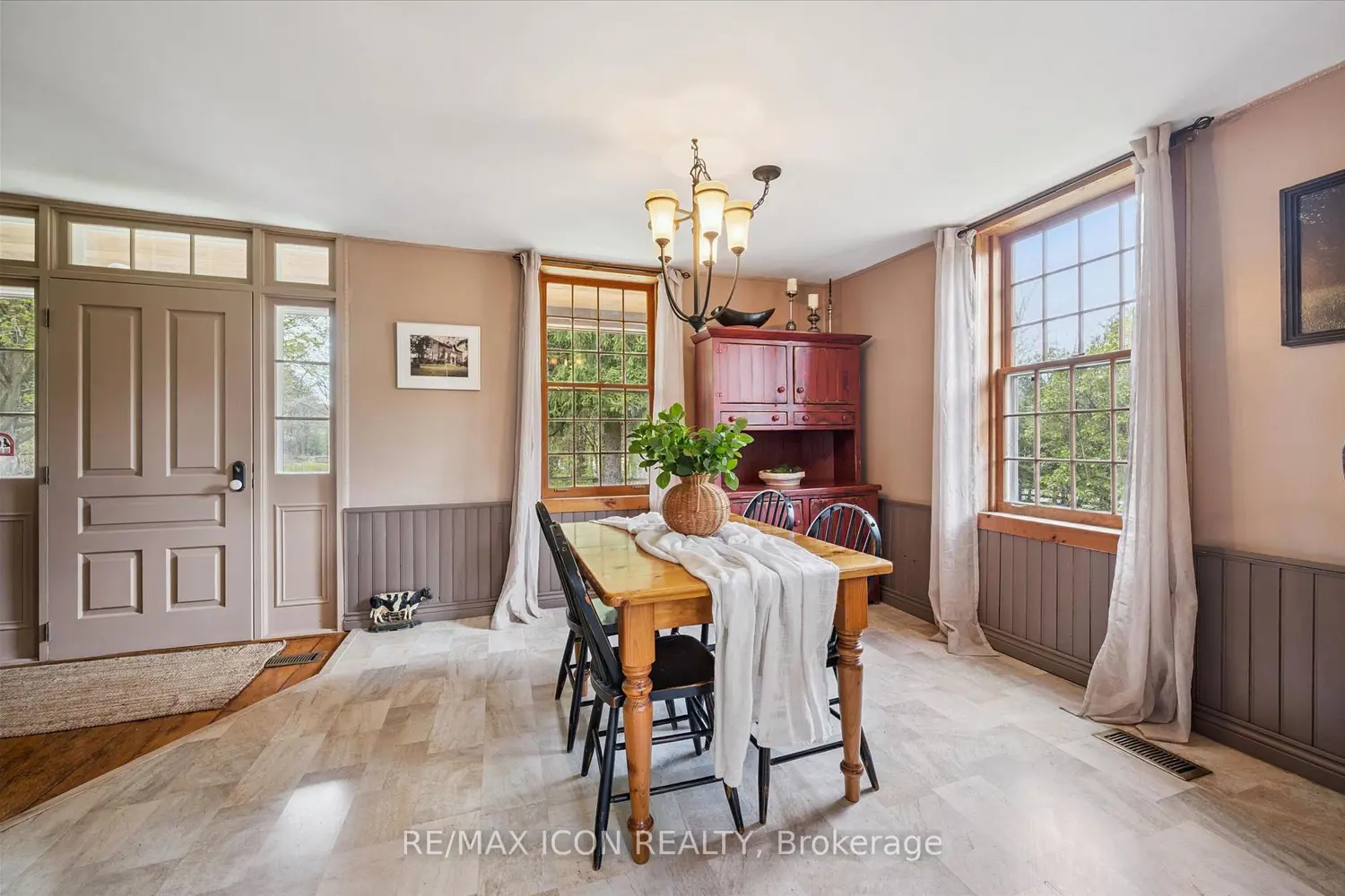 630 Robert Ferrie Drive photo 4