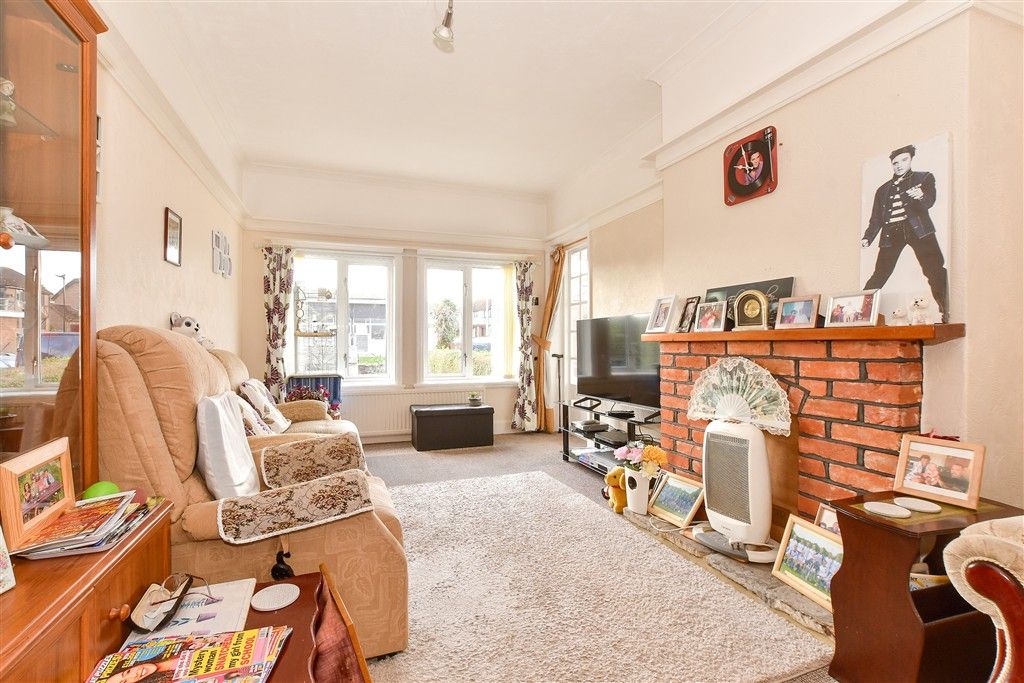 Additional image 13 of 3 bed flat for saleTennyson Road, Freshwater, Isle Of Wight PO40