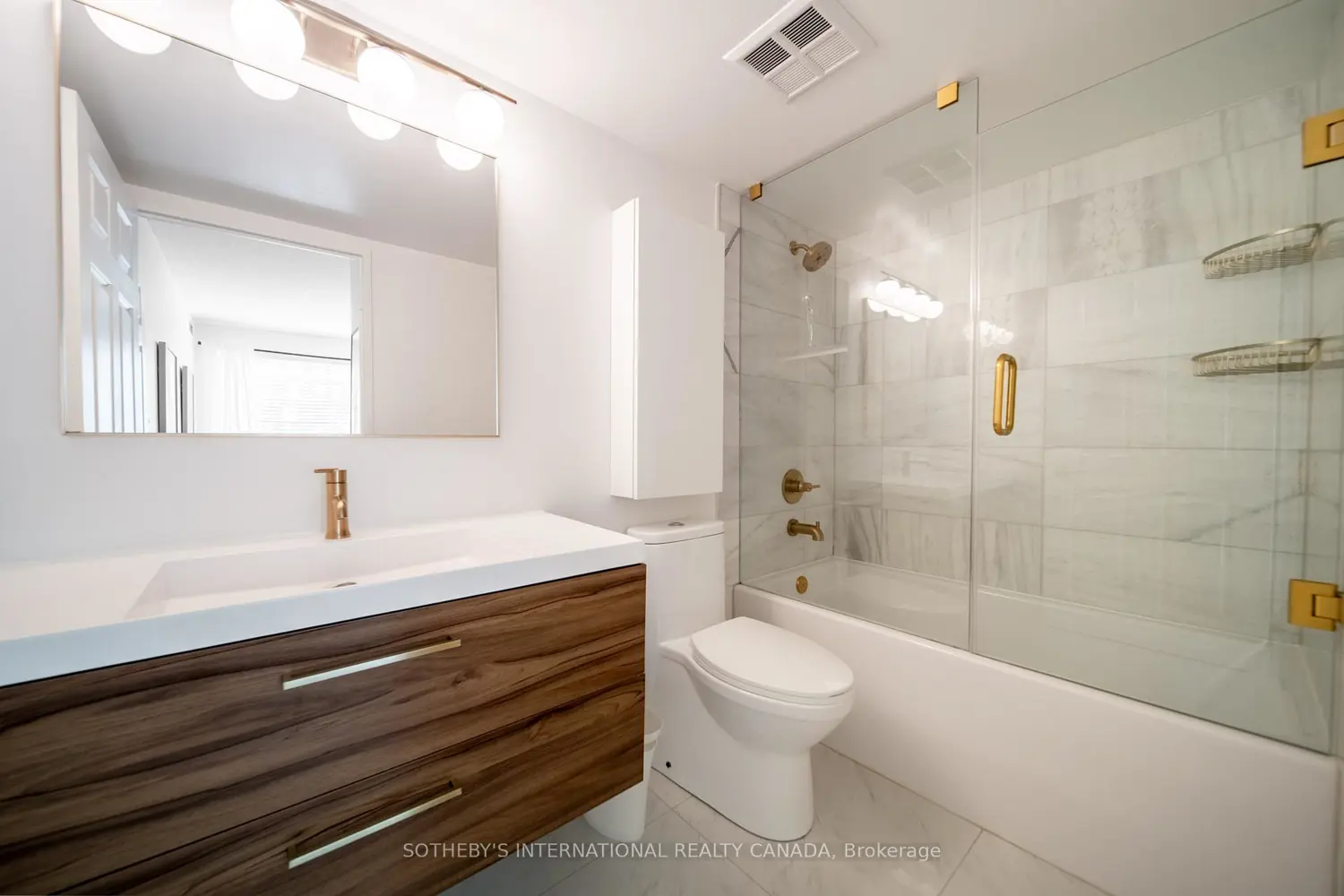 Additional image 11 of 230 King Street 1105