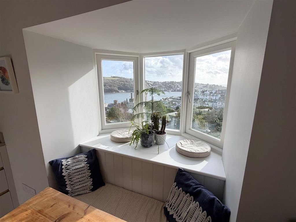 Additional image 8 of 2 bed flat for sale20 Place Road, Fowey PL23