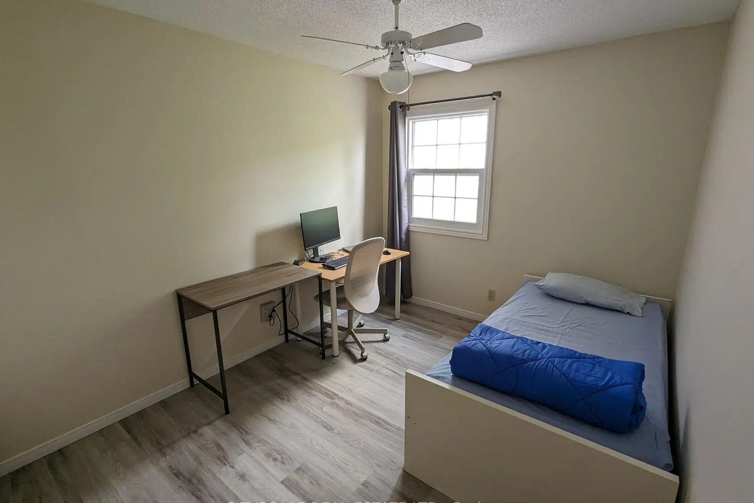 Additional image 11 of 250 Keats Way 17