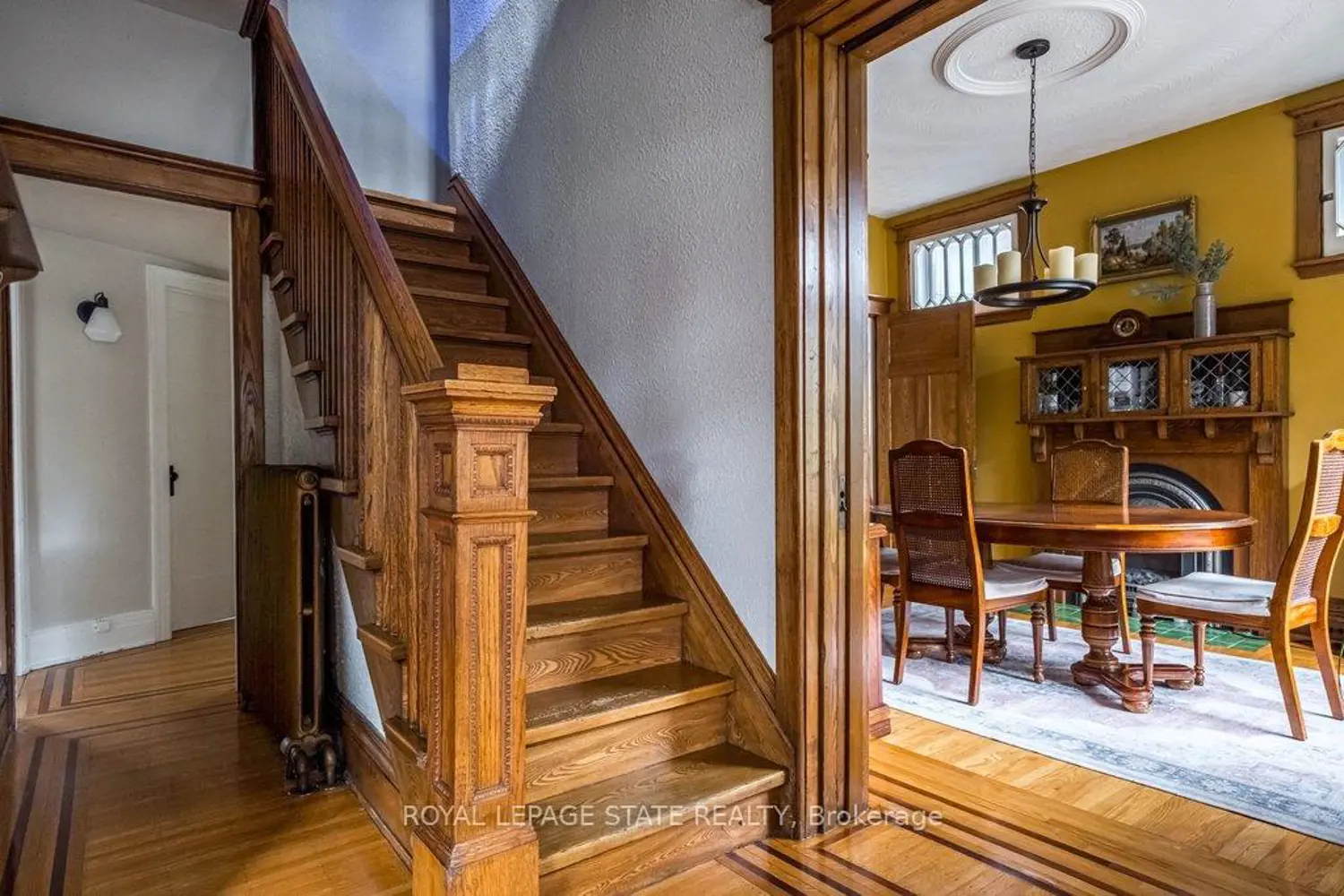 36 Eastbourne Avenue photo 4