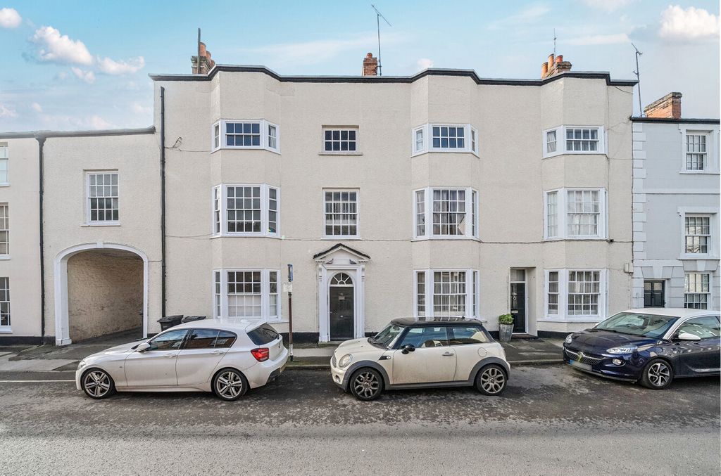 Additional image 15 of 3 bed flat for saleGloucester Street, Faringdon, Oxfordshire SN7