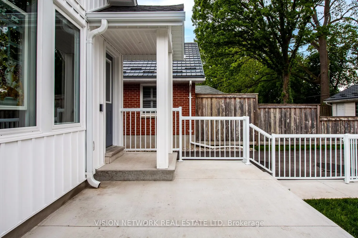 62 Devonshire Avenue photo 3