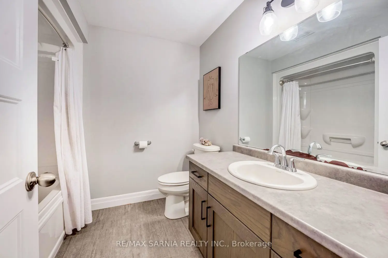 Additional image 6 of 300 Lexington Boulevard