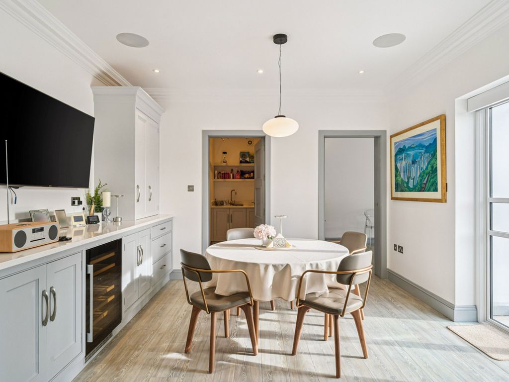 Additional image 10 of 6 bed detached house for saleEsher Place Avenue, Esher KT10
