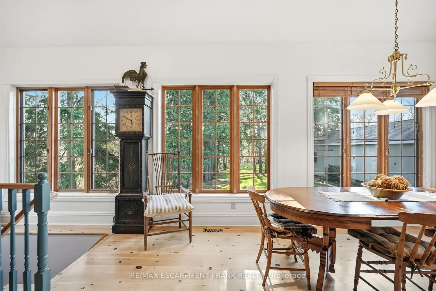 1266 Scenic Drive photo 4