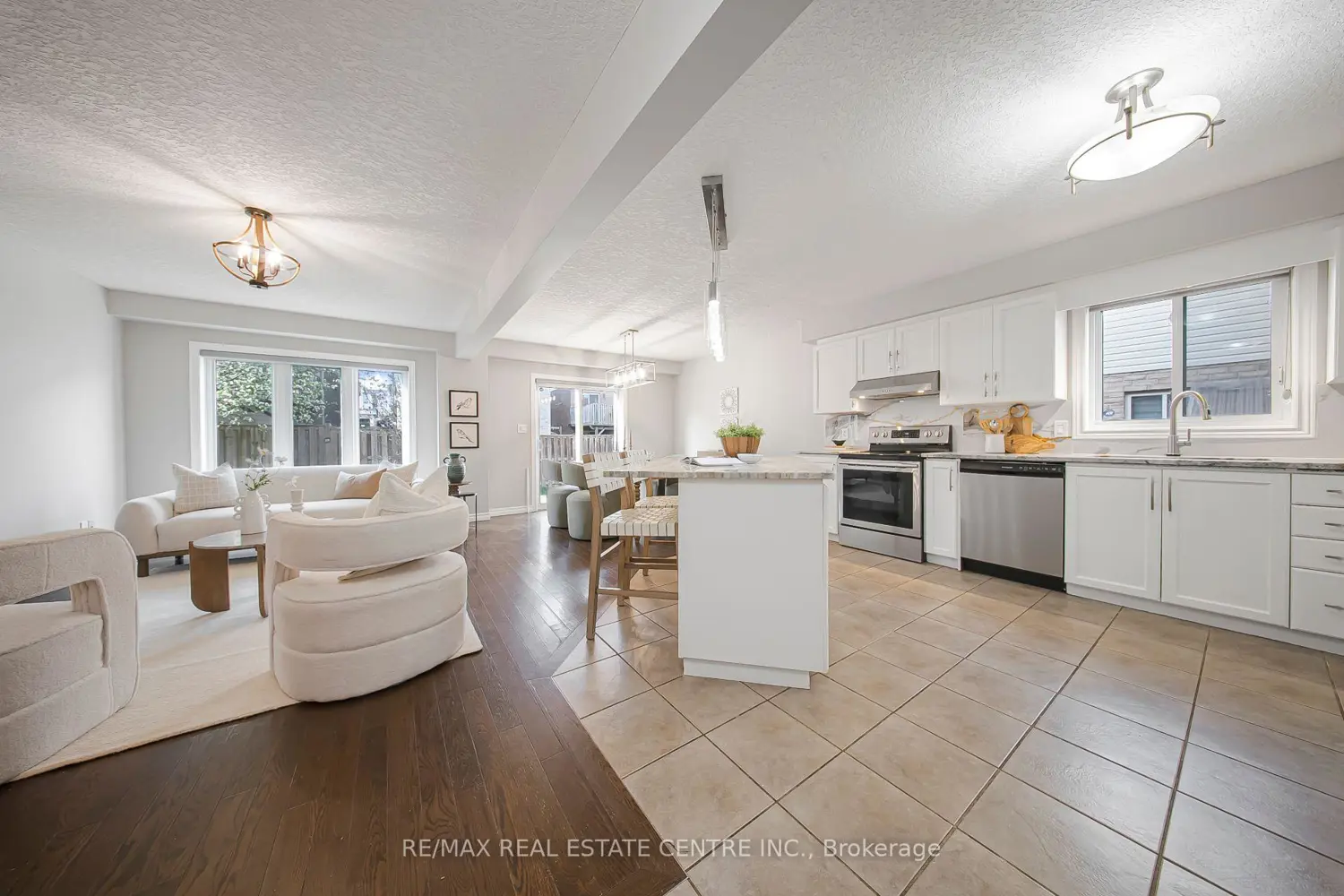 Additional image 3 of 864 Frontenac Crescent