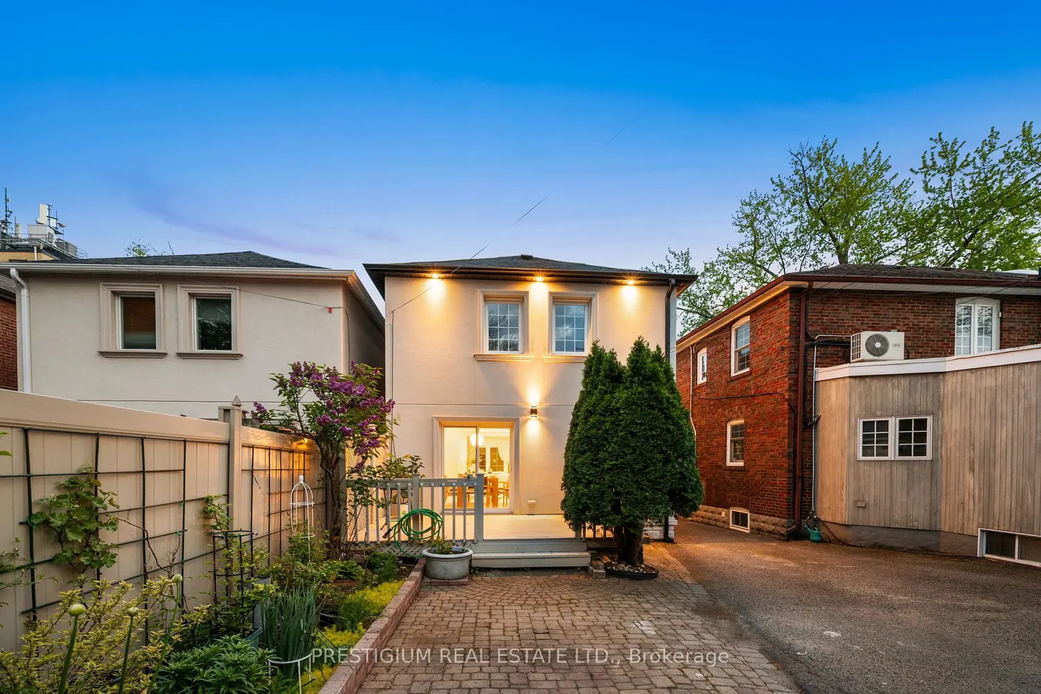 Additional image 17 of 556 Davisville Avenue