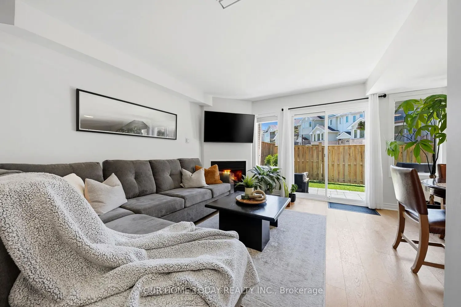 34 Stewart Maclaren Road photo 4