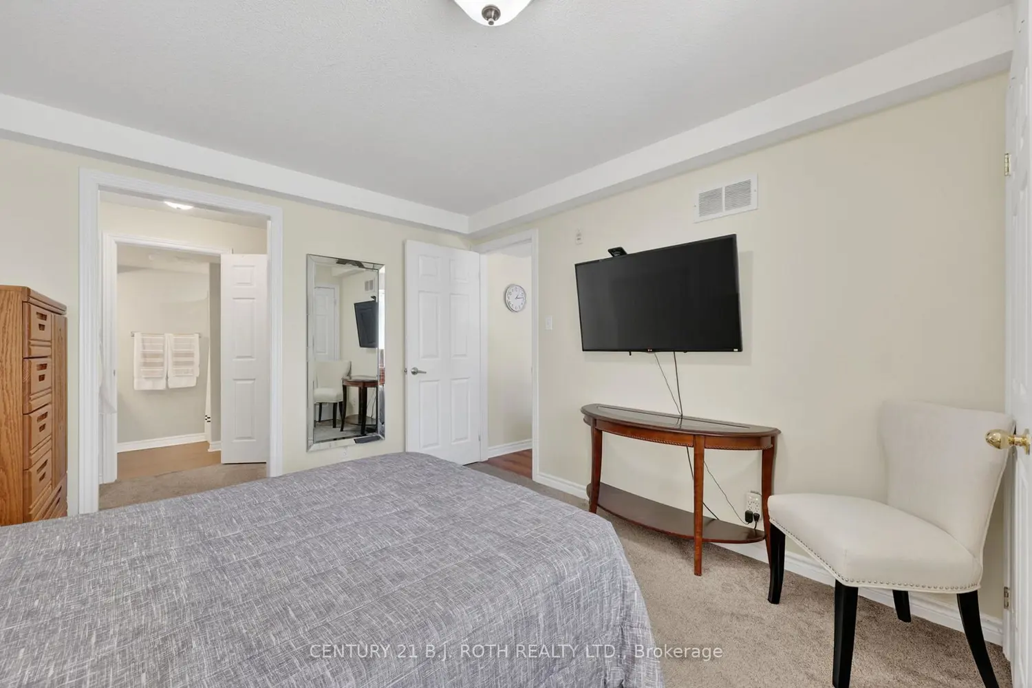 Additional image 10 of 49 Jacobs Terrace 116