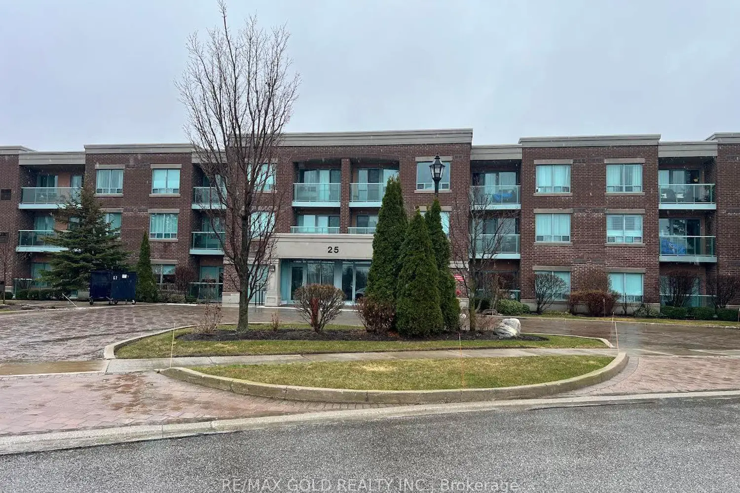 25 Via Rosedale Way 213